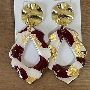 🎉♥️ NEW Maggie Gold Multicolor Dangle Earrings Easter Gifts Game Day